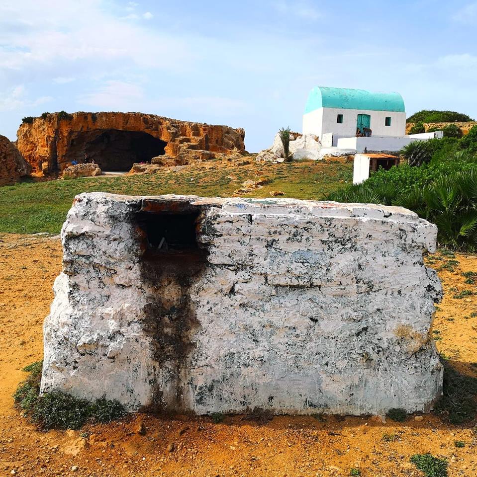 Les falaises du Cap de Garde, à la pointe nord de la baie d’Annaba
