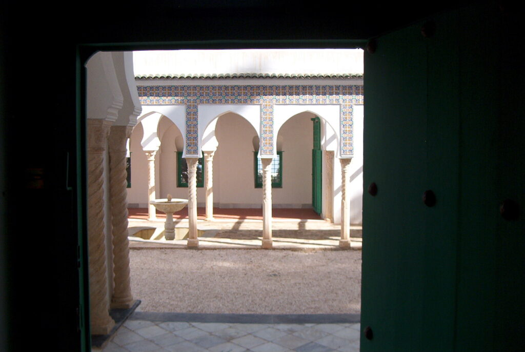 Les colonnades de la villa Abd-el-Tif à Alger
