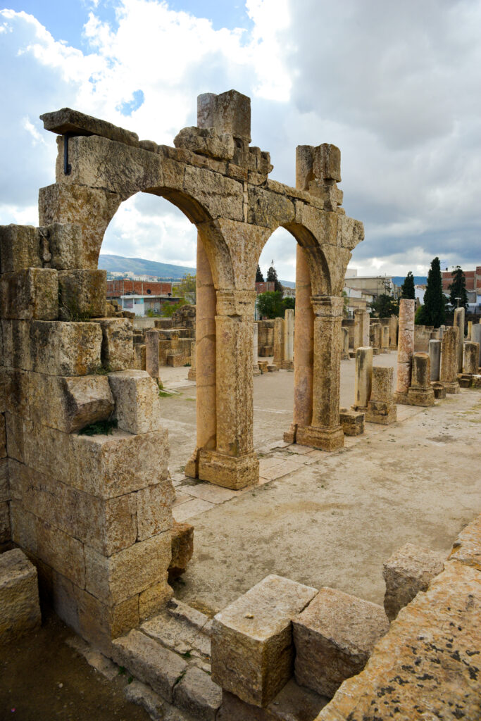 Arcades de la basilique paléochrétienne de Tébessa
