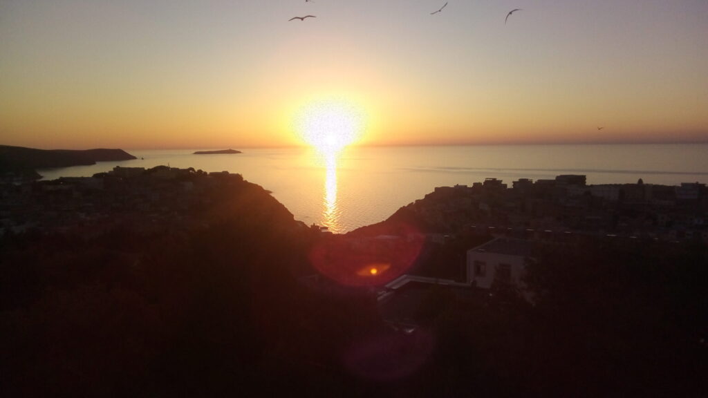 Coucher de soleil sur la baie de Béni Saf